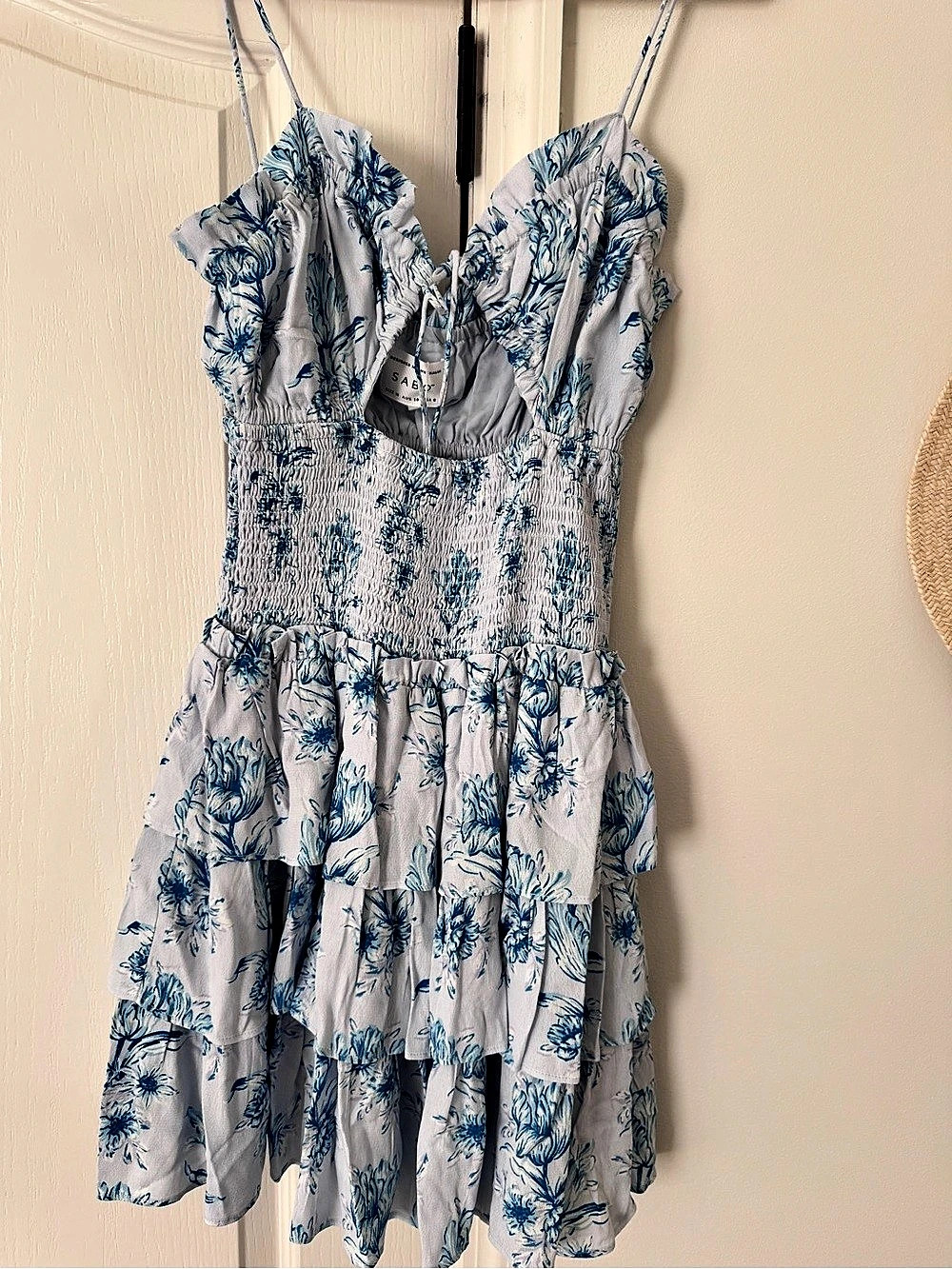 SABO Harlan Cutout Mini Dress Floral Blue & White Medium/6